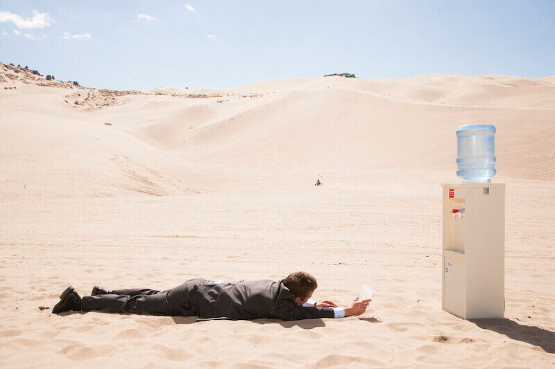 my soul thirst for the living God showing a man in the desert thirsty for water